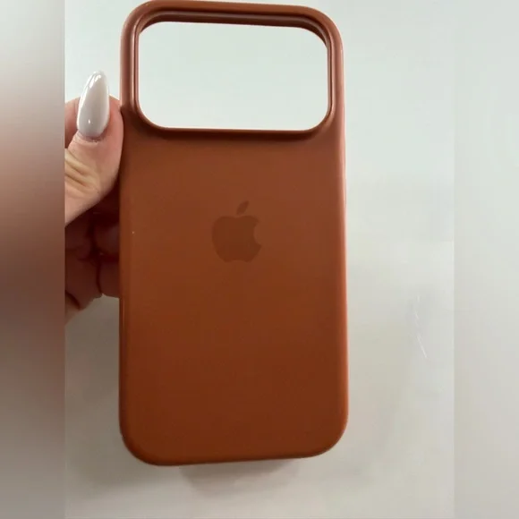 Apple iPhone 17 Pro Silicone Case in Terra Cotta - Picture 8 of 9